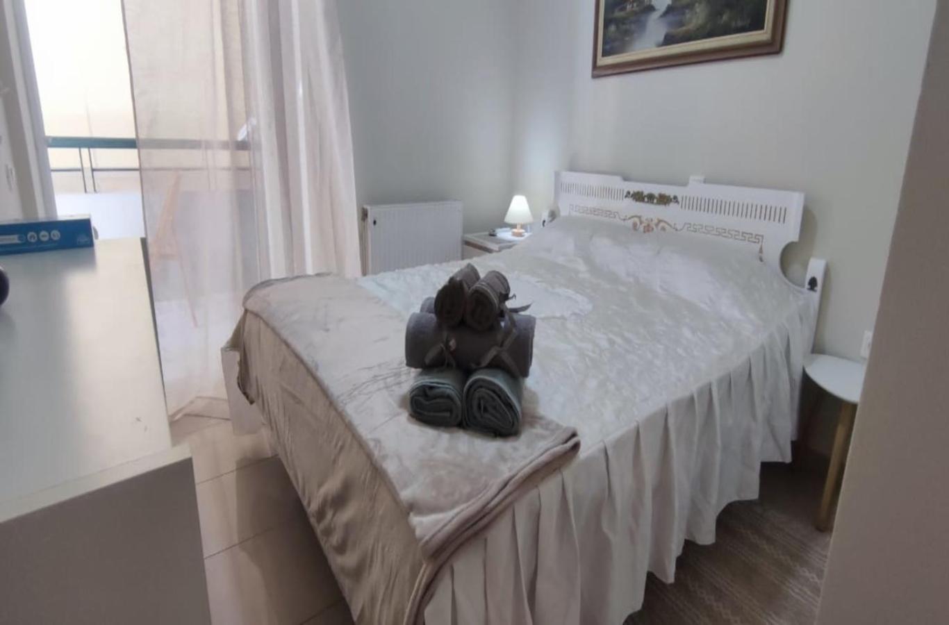 Apartment In A Quiet Location. Афіни Екстер'єр фото