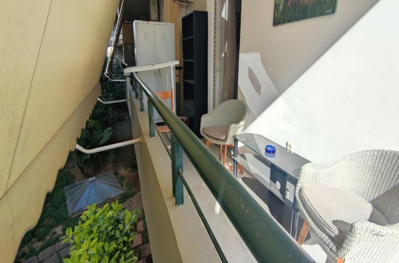 Apartment In A Quiet Location. Афіни Екстер'єр фото