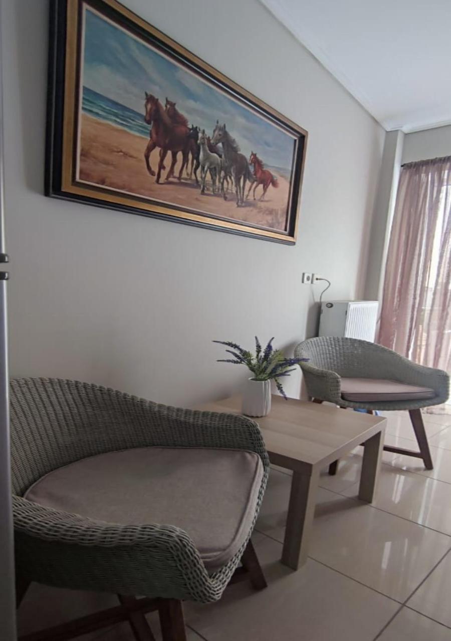 Apartment In A Quiet Location. Афіни Екстер'єр фото
